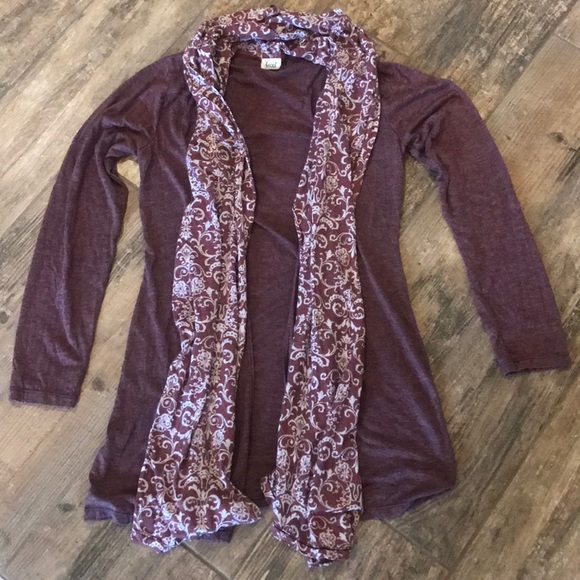 Unique Top - Picture 1 of 4